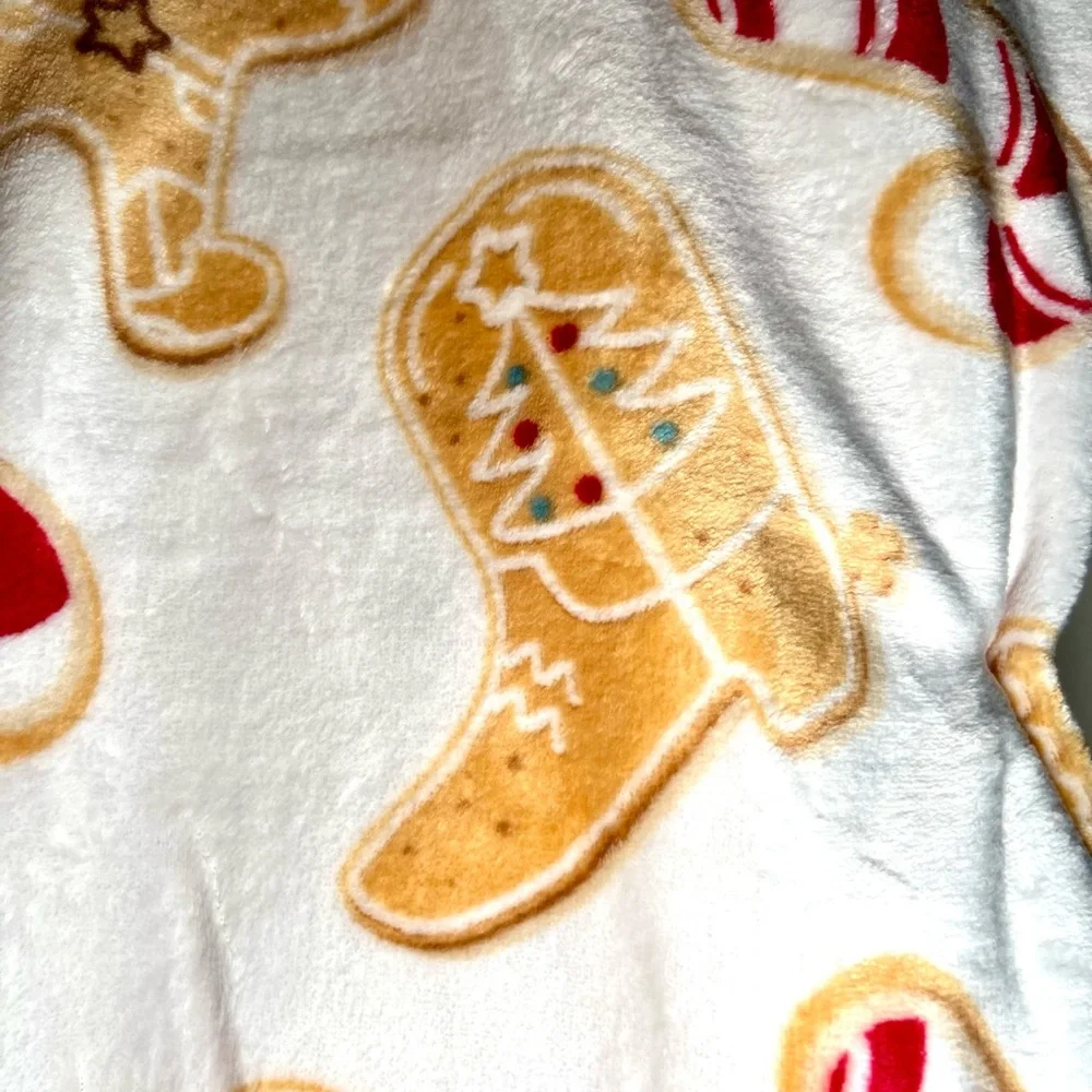 Country Western Gingerbread Cookies Christmas Throw Blanket + Cup w/Lid Cowgirl